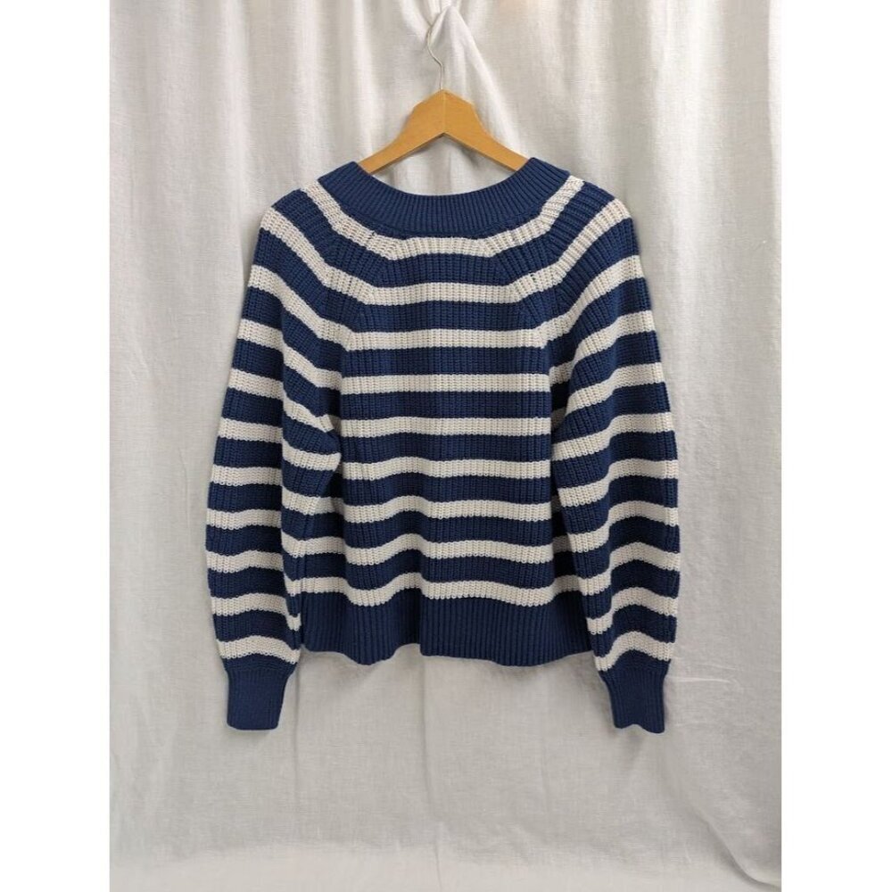 a new day women's medium blue white striped v neck sweater knit, warm winter A3 - Picture 7 of 7